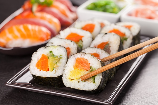 Sashimi vs sushi